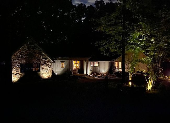 Additional photo 1 of property located at 1202 White Oak Dr