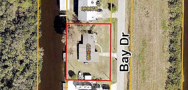Image of 9913 Bay Dr