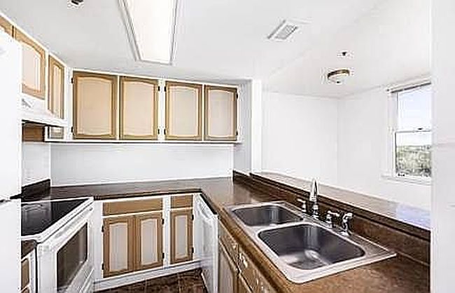 Image of 408 W University Ave Apt 9A