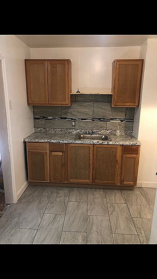 Image of 6208 Neff Ave