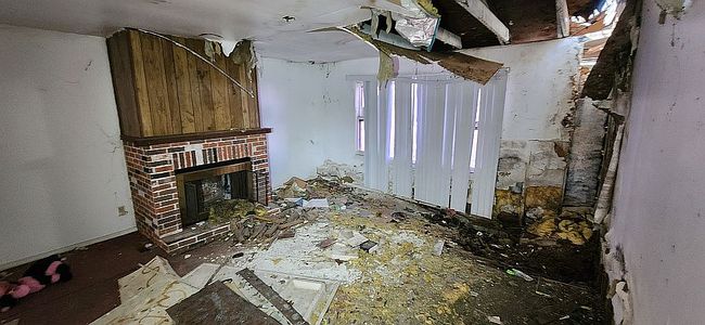 Additional photo 4 of property located at 931 E Dixon St
