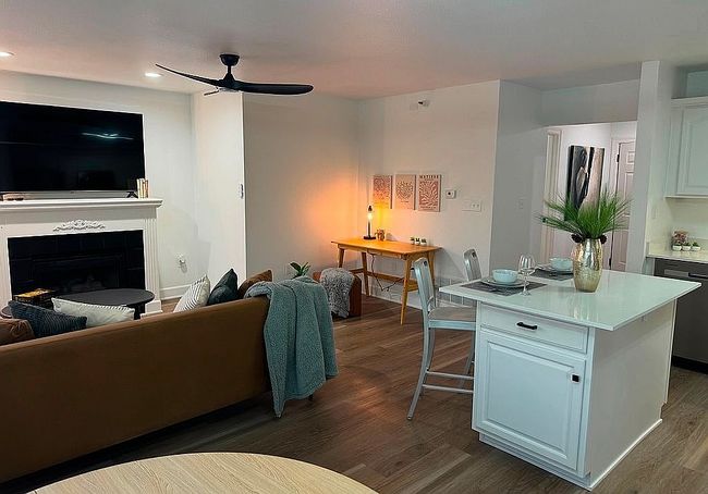 Image of 209 W Jefferson St #19