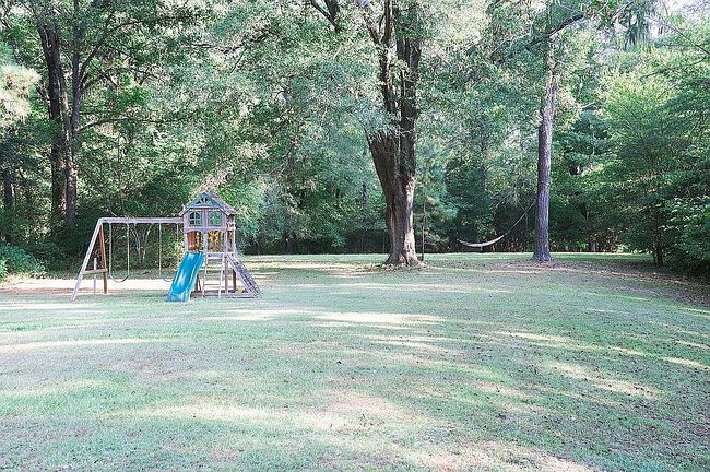 Additional photo 2 of property located at 11217 Breeze Dr