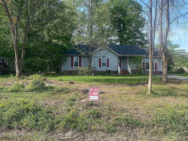 Image of 903 Shannon Dr