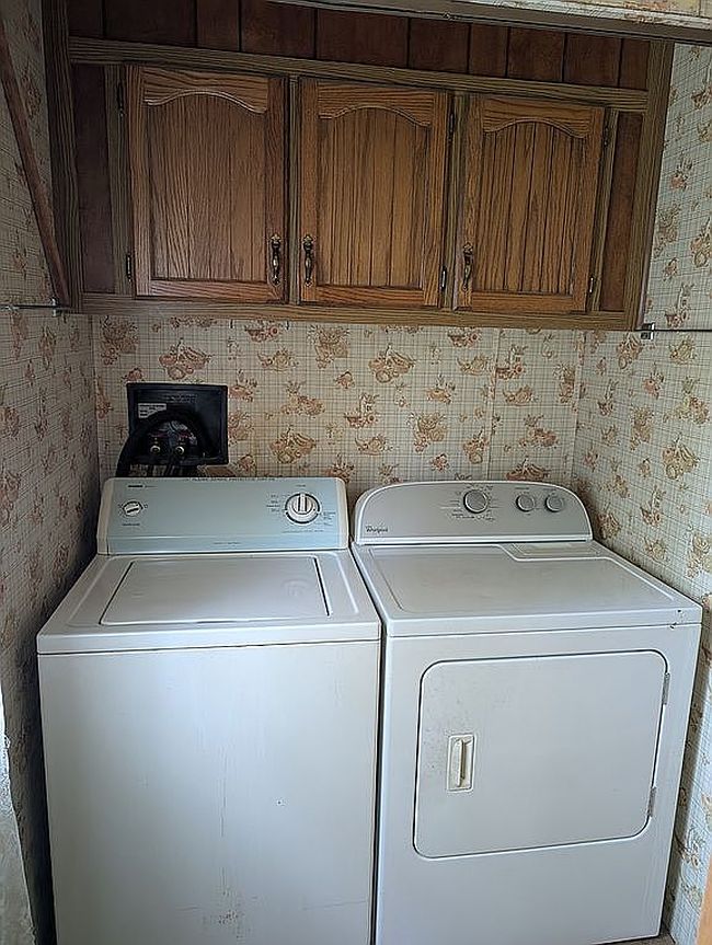 Photo of 156 Applewood Ct, Davison, MI
