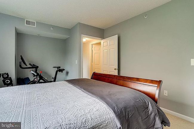 Photo of 3830 9th St N Apt 208E, Arlington, VA