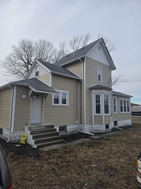 Additional photo 3 of property located at 140 E Walnut St