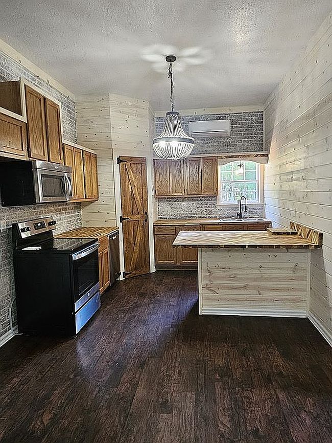 Image of 42055 E 1920th Rd