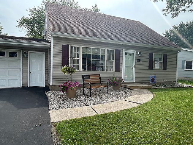 Photo of 745-1 Governor Rd, Valparaiso, IN
