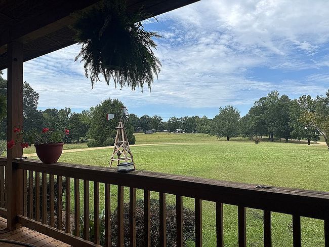 Photo of 231 East Ave, Berry, AL