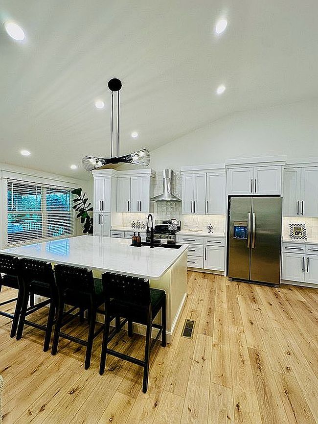 Additional photo 3 of property located at 1707 Sherri Dr