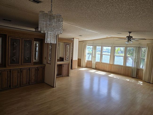 Image of 5642 Jean Dr