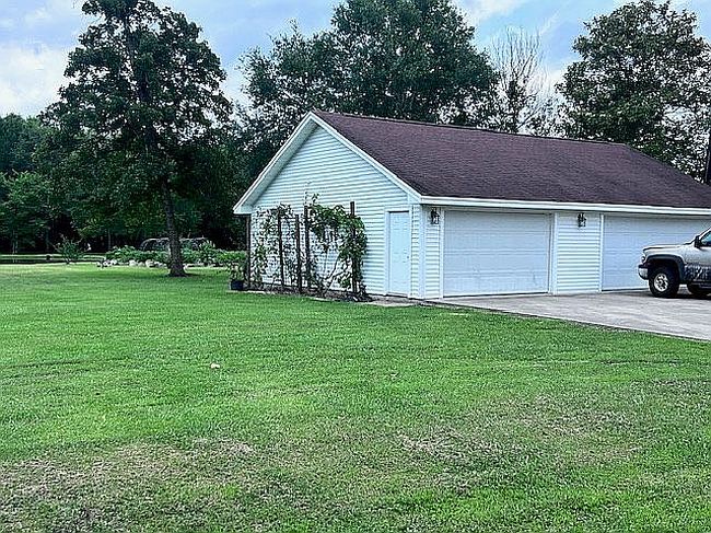 Photo of 8594 Morgan Ln, Orange, TX