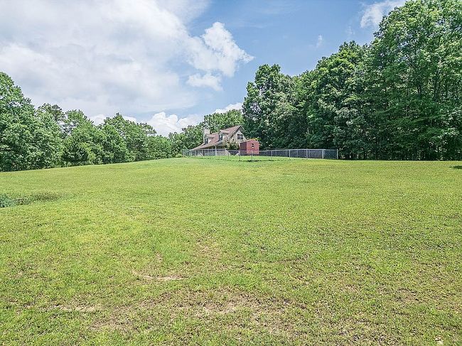 Photo of 334 Avery Scroggs Rd, Hayesville, NC