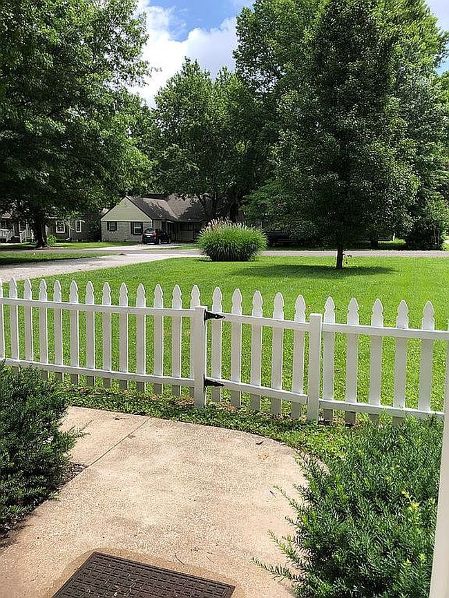 Photo of 1905 S Dollison Ave, Springfield, MO