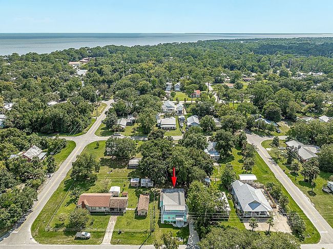 Photo of 110 14th St, Apalachicola, FL