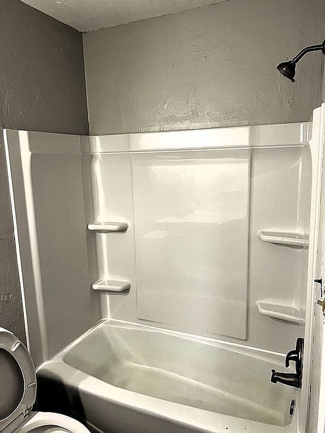 Additional photo 2 of property located at 1108 Holly Ct