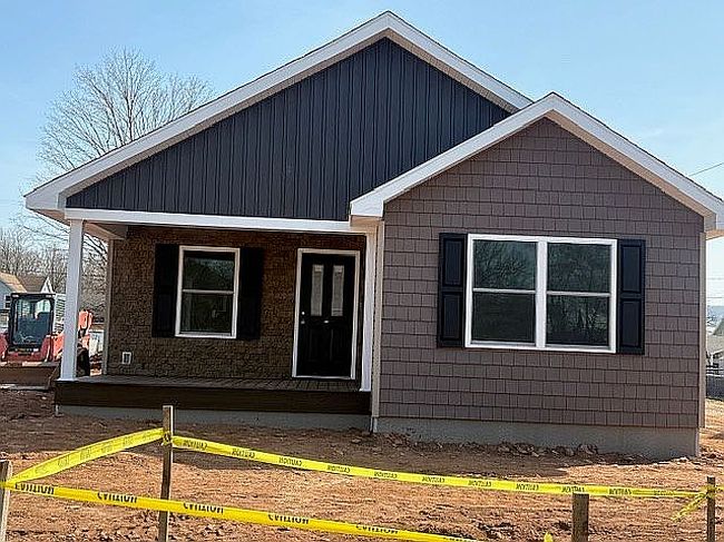 Image of 158 N 2nd St