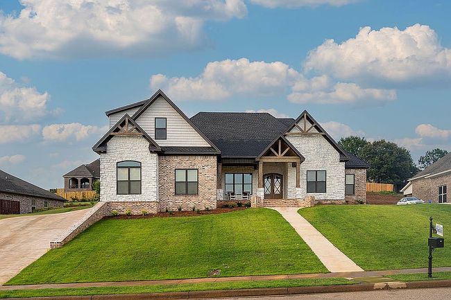 Photo of 962 Fireside Dr, Prattville, AL