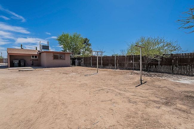 Image of 4045 E Hayhurst Ln