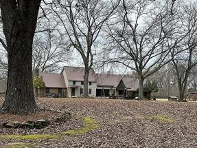 Image of 50 Parker Dr