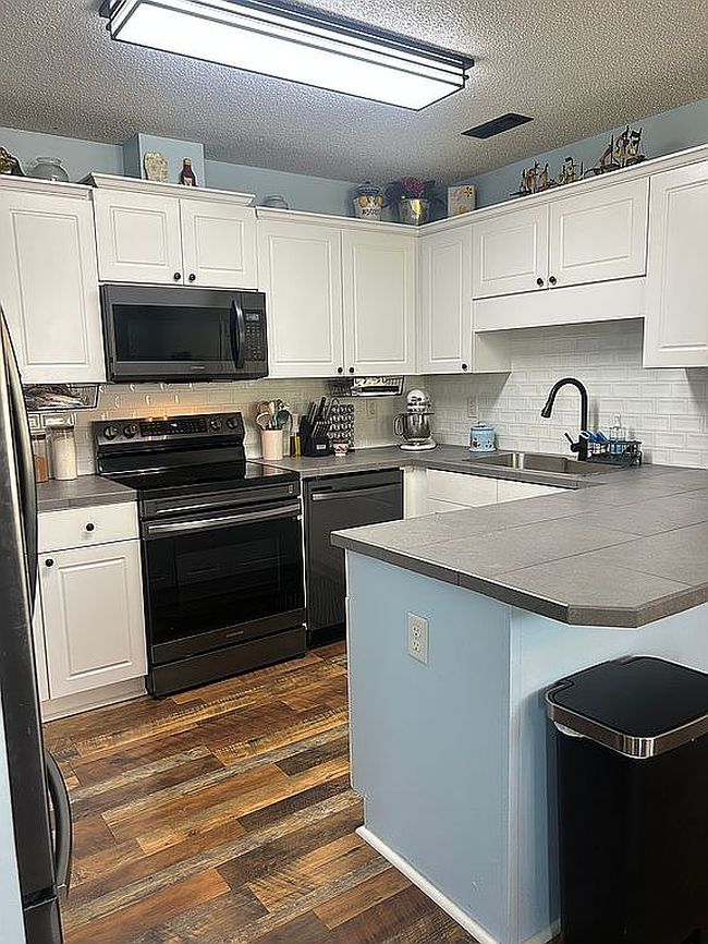 Photo of 636 Brewster Ln, Wilmington, NC