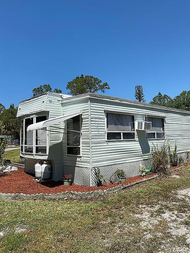 Image of 1300 N River Rd #E51
