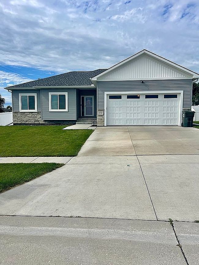Image of 1116 E Meadow Ridge Rd