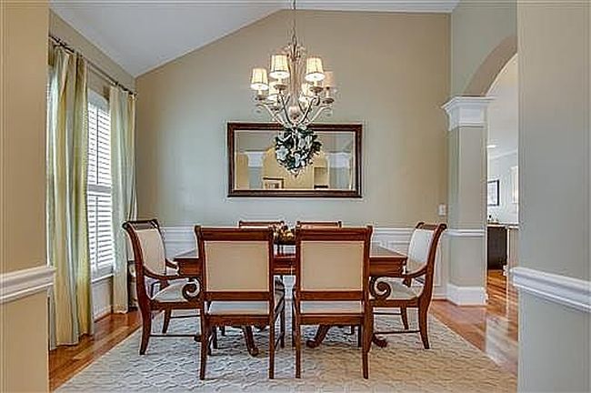 Photo of 1057 Avery Trace Cir, Hendersonville, TN