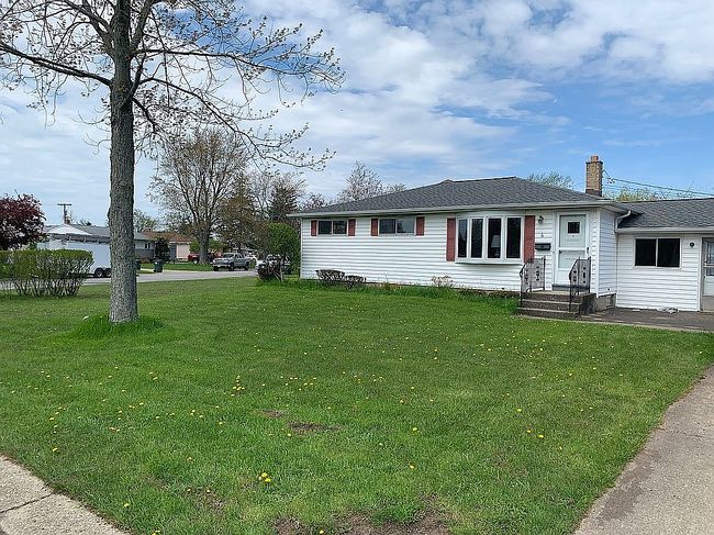 Preview of property located at 6 Regal St
