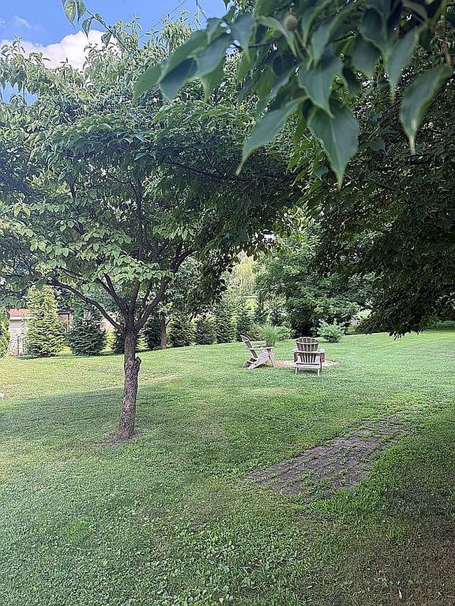 Photo of 7 Mimosa Dr, Mechanicsburg, PA