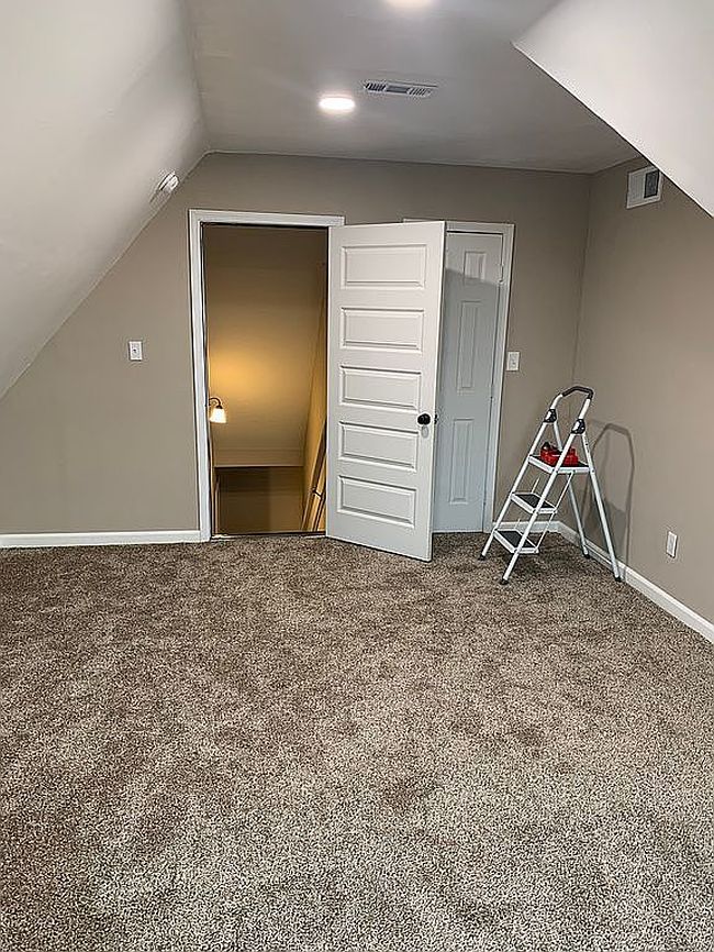 Additional photo 2 of property located at 7908 Park Valley Dr