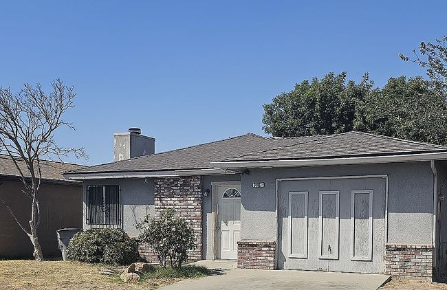 Photo of 5086 W Donner Ave, Fresno, CA