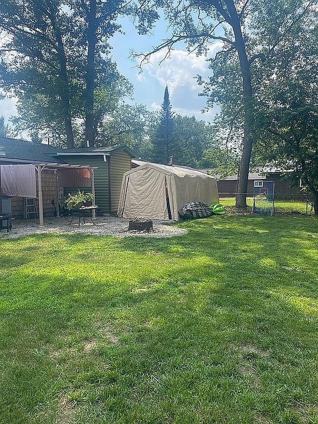 Photo of 9097 Superior Ave, Saint Helen, MI