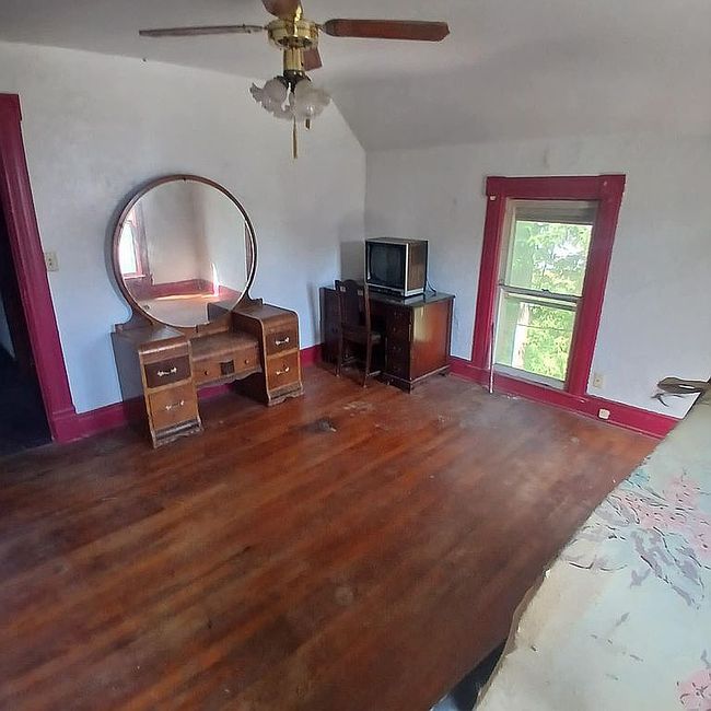 Photo of 308 W Locust St, Cambridge, IL