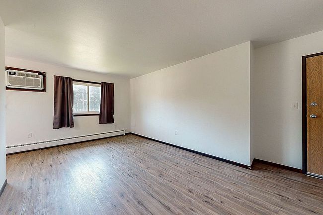 Photo of 1205 S Cleveland Ave, Sioux Falls, SD
