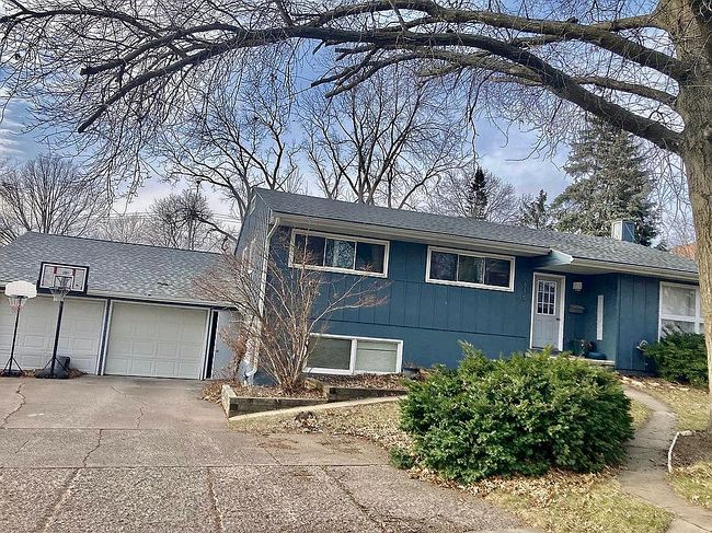 Image of 415 4th Ave Sw