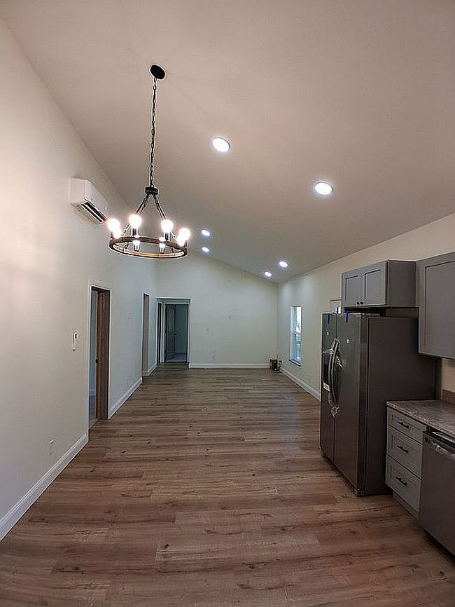 Image of 1507 W County Road 500 N