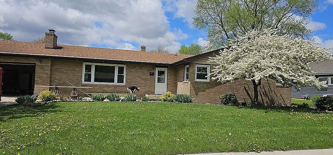 Image of 1066 Meadow Ln