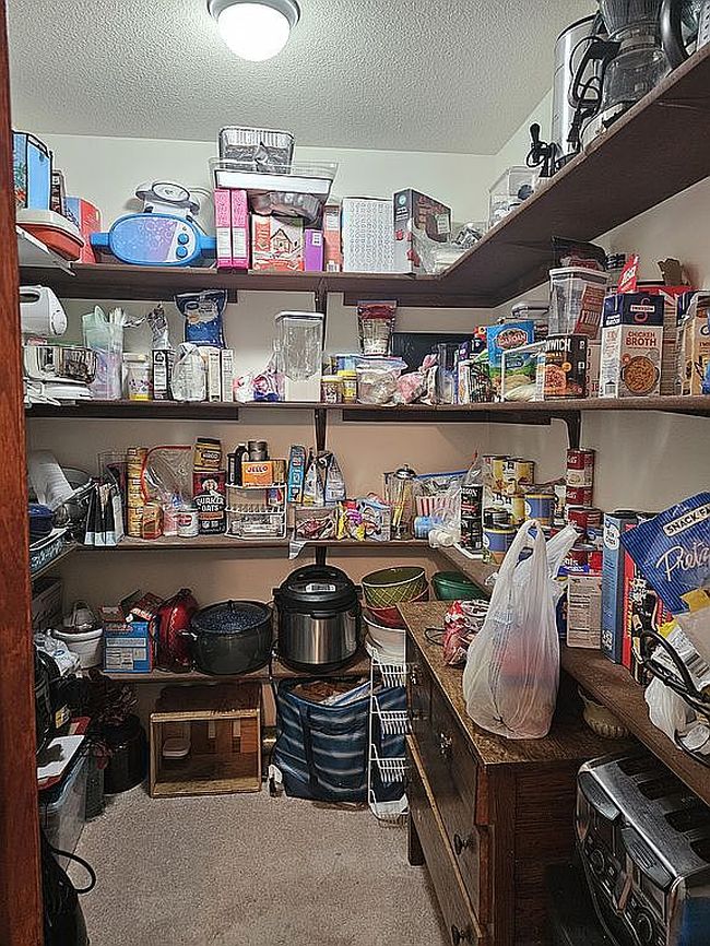 Image of 8 Kansas Ct