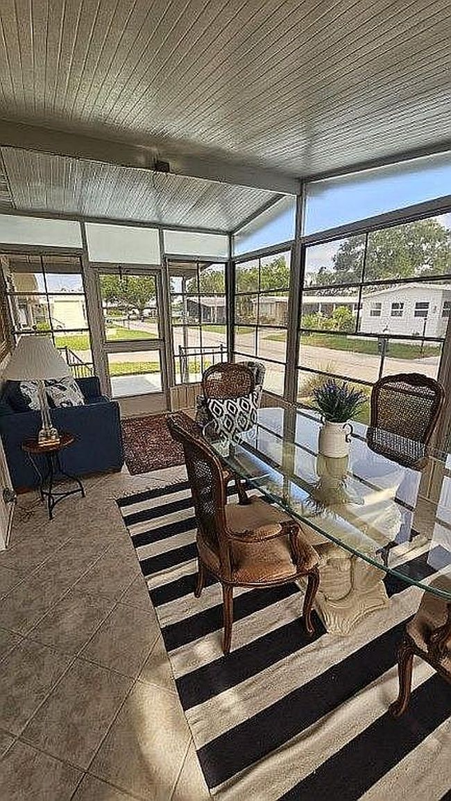 Image of 2904 Hillcrest Dr