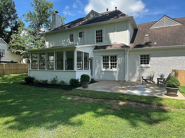 Photo of 2180 Kilbirnie Dr, Germantown, TN