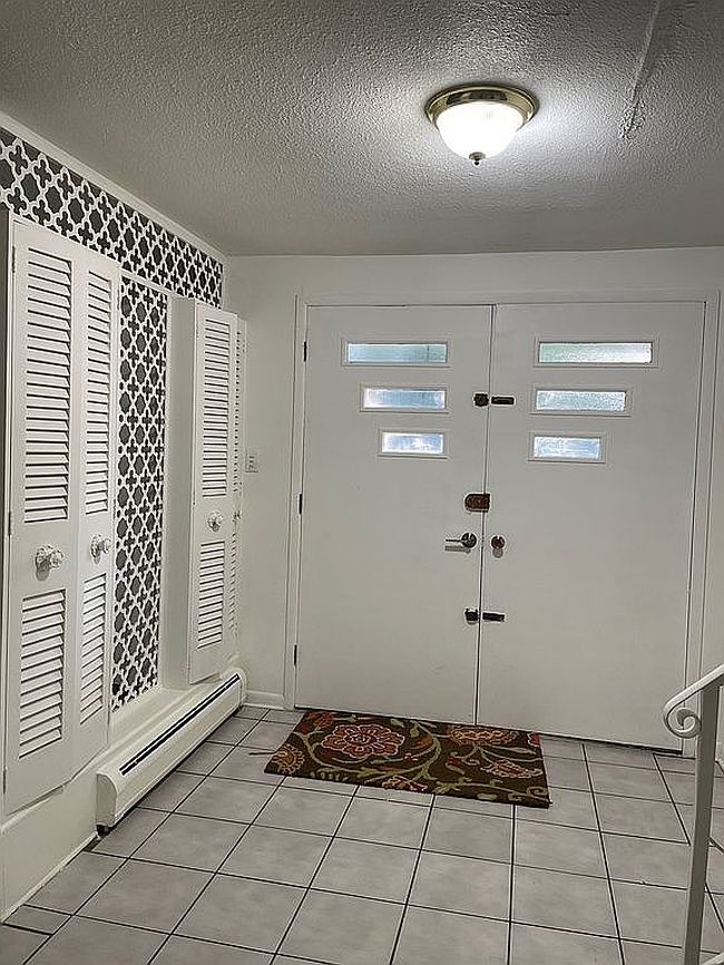 Photo of 7421 Heather Heath, West Bloomfield, MI