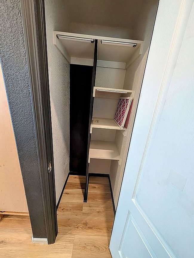 Additional photo 2 of property located at 9252 E Broadway Rd