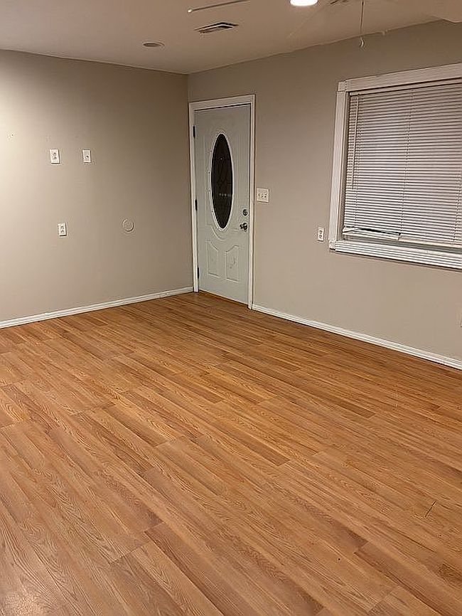 Image of 300 S Marion St