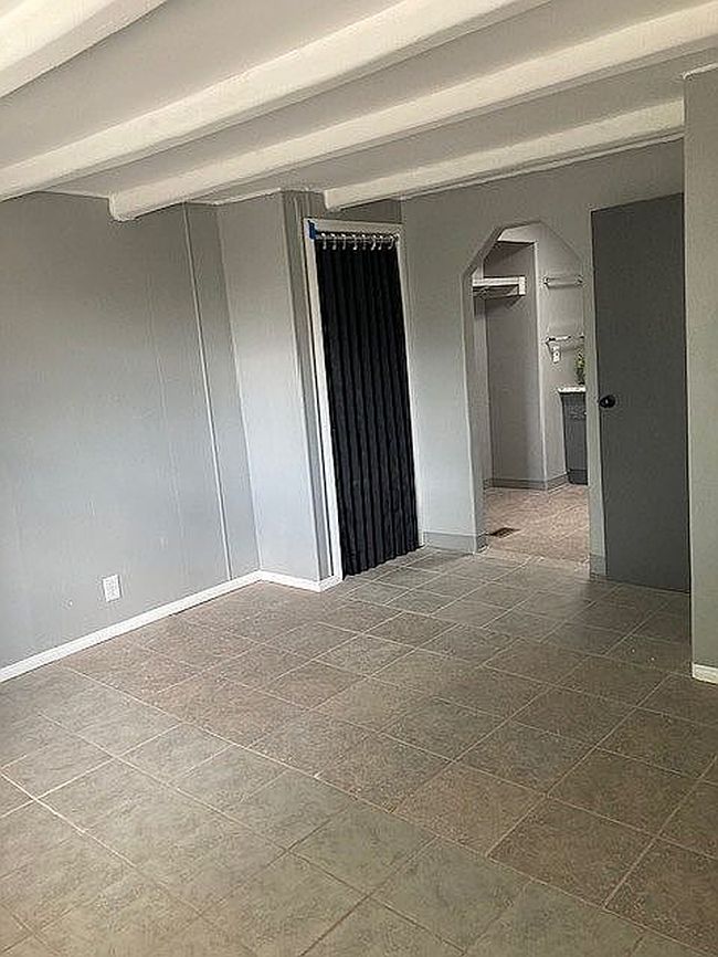 Additional photo 2 of property located at 110 Jennifer Ln