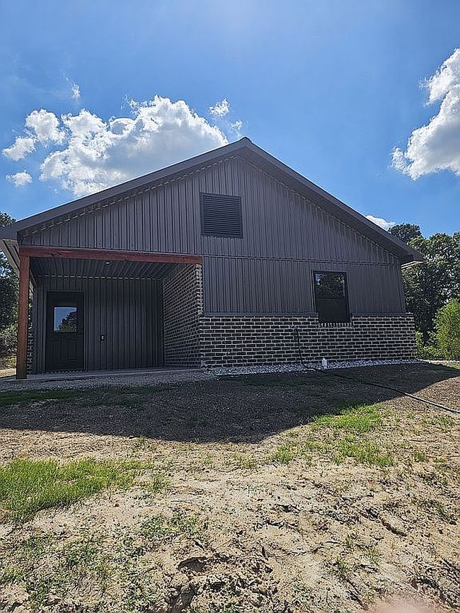 Image of 169 Winterberry Rd