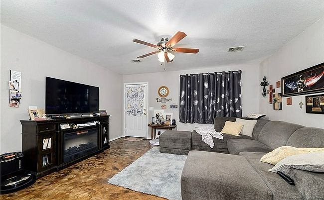 Photo of 145 Shady Ln, Roland, OK