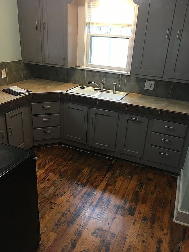 Photo of 604 Donaghey Ave
