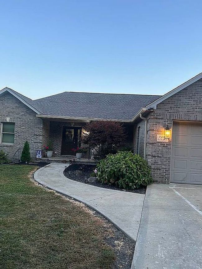 Photo of 7401 E County Road 200 S